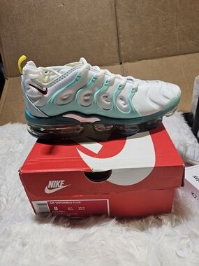 Nike Kids White Teal & Yellow VaporMax Plus Sneaker